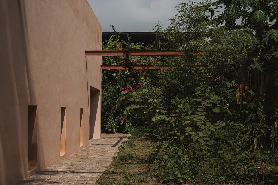 mana workspace by studio iksoi