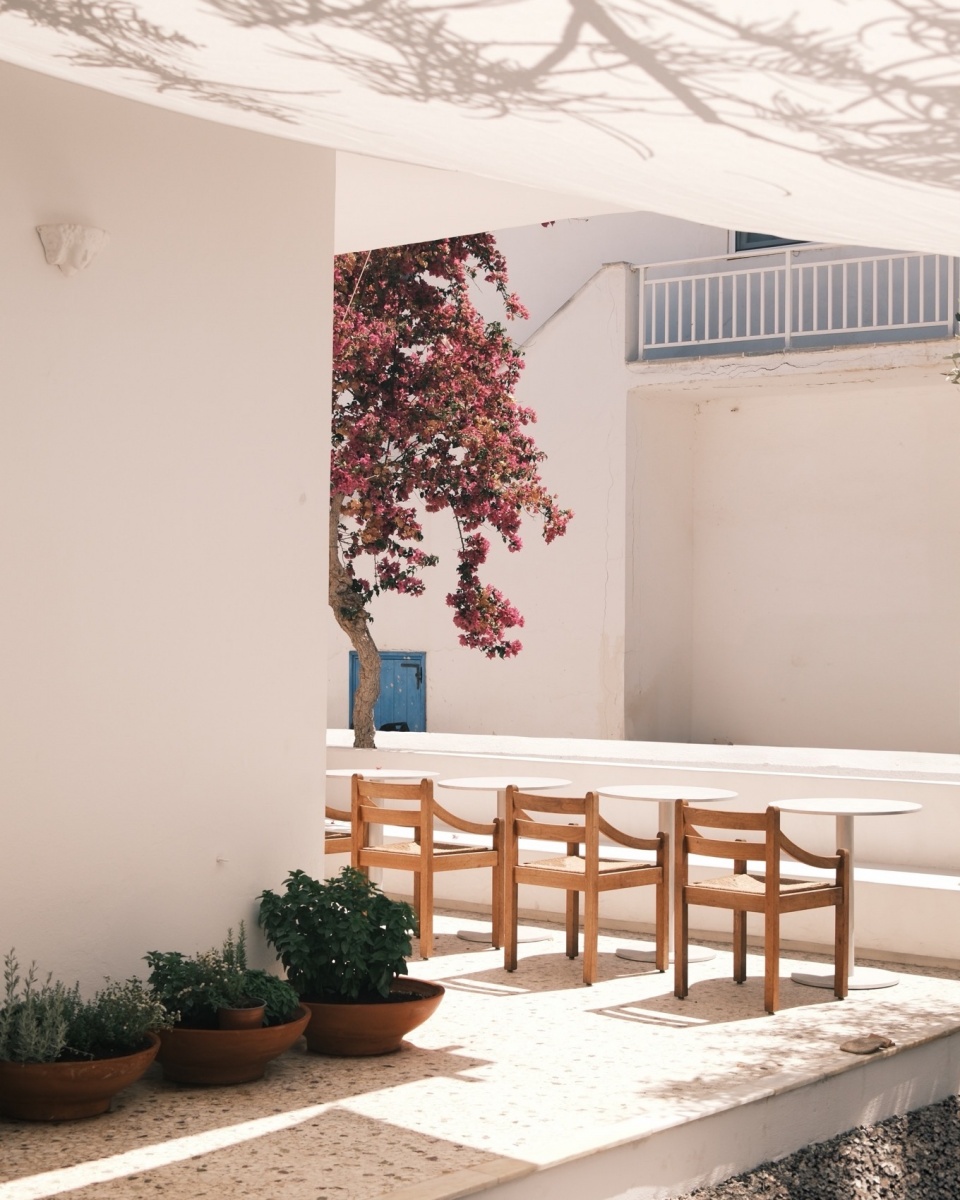 1OAM apotheke by Studio Andrew Trotter Eva Papadaki