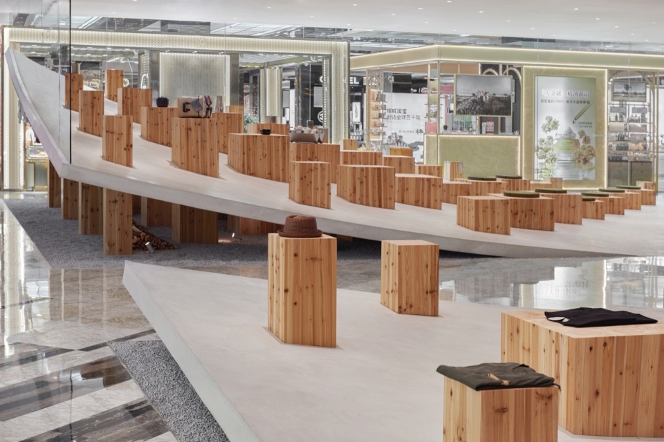 Snow Peak MATRO Department Store Suzhou by KiKi ARCHi