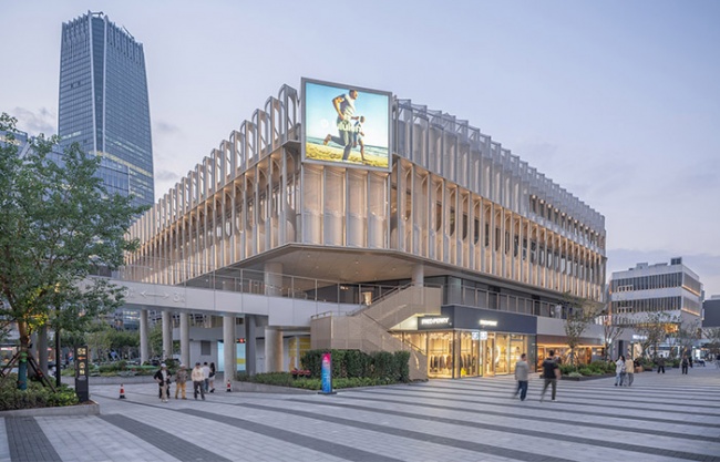  West Bund Dream Center BLDG1+BLDG3 by HCCH Studio
