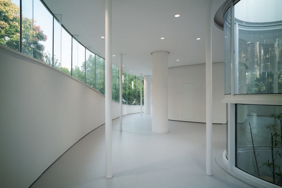 Learning Center at the Central Campus of University of Science and Technology of China by Heimat Architects