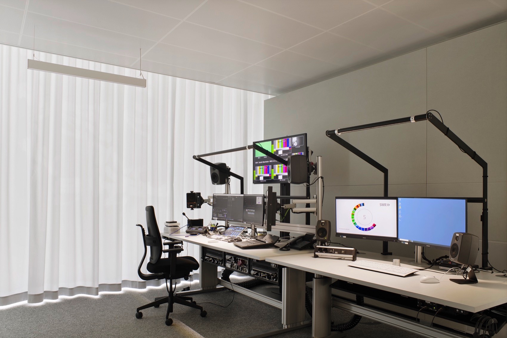 SWR Broadcasting Studio by Steimle Architekten - 谷德设计网
