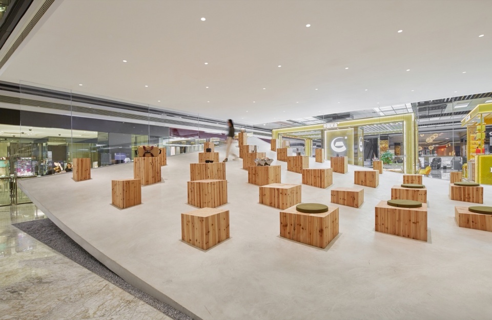 Snow Peak MATRO Department Store Suzhou by KiKi ARCHi