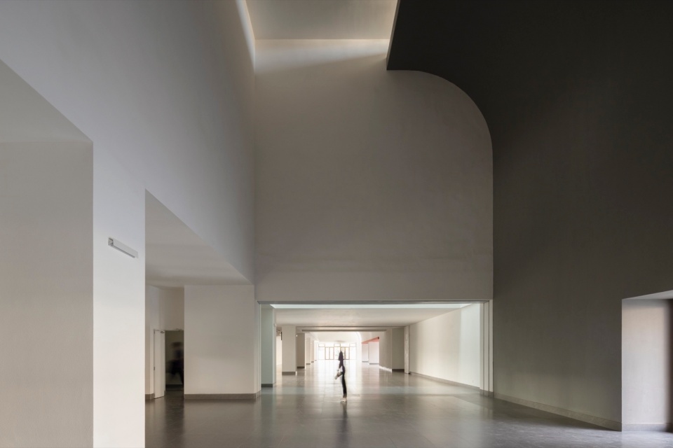 Tiemenguan Huashan High School by Jiangsu Provincial Zhongrui East China Institute of Architectural Design and Research Co Ltd Qurui Shan...
