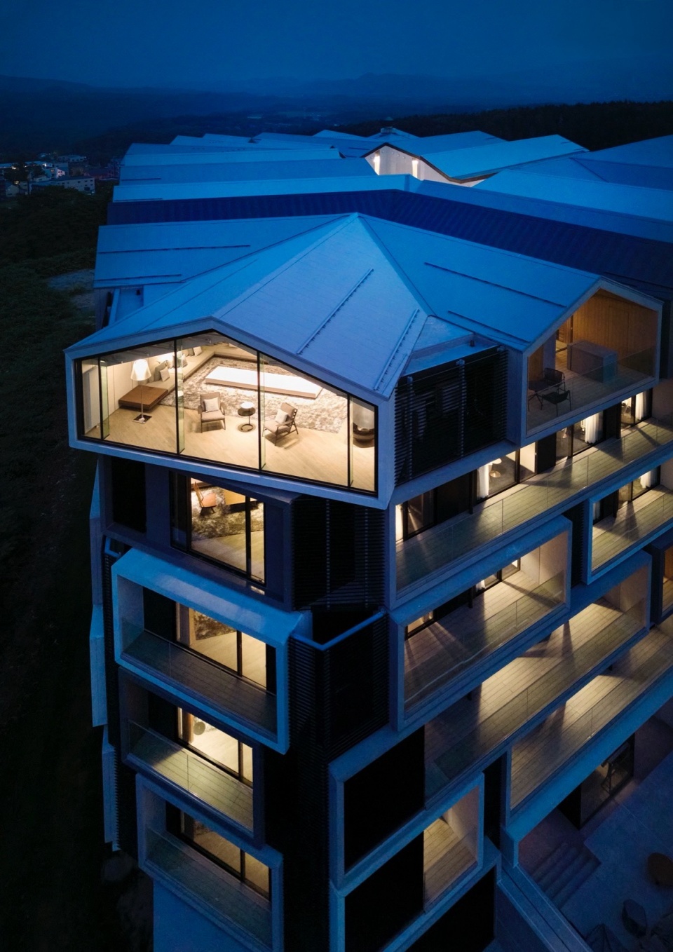 MUWA NISEKO by Nikken Sekkei Ltd