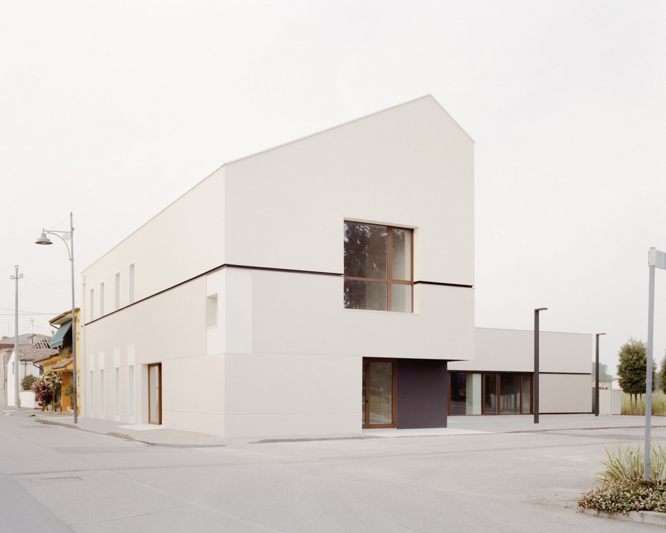 civic center by archiplanstudio