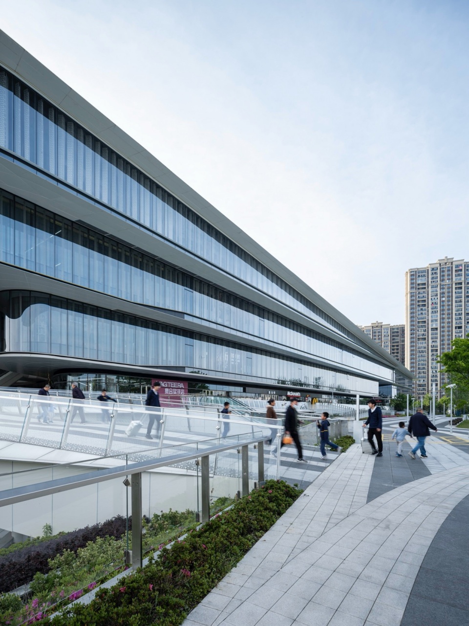 Suzhou Wujiang Songling Avenue Bus Terminal