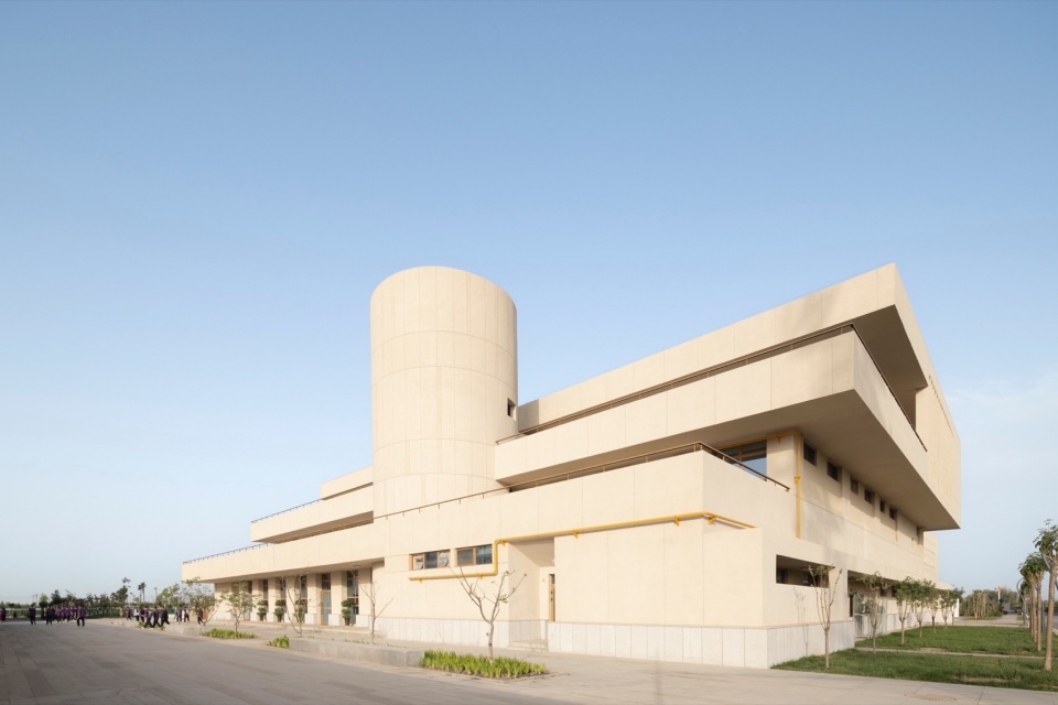 Tiemenguan Huashan High School by Jiangsu Provincial Zhongrui East China Institute of Architectural Design and Research Co Ltd Qurui Shan...
