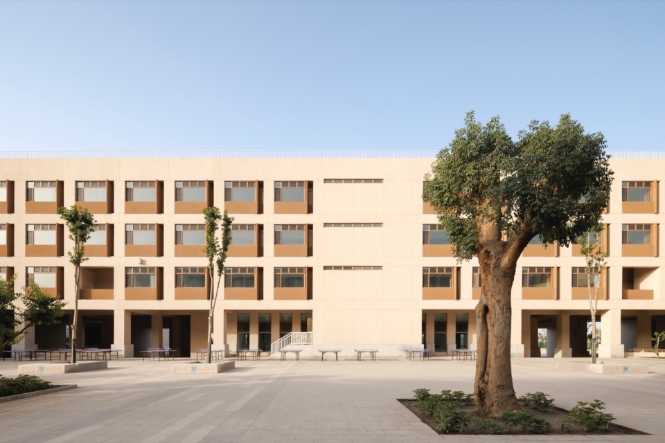 Tiemenguan Huashan High School by Jiangsu Provincial Zhongrui East China Institute of Architectural Design and Research Co Ltd Qurui Shan...