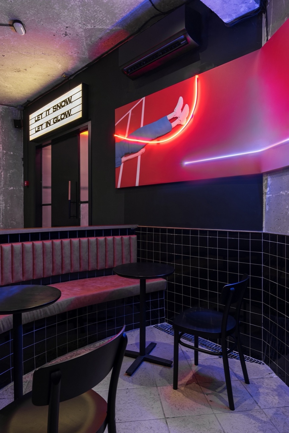 Smartass Bazhana by Smartass Design Studio