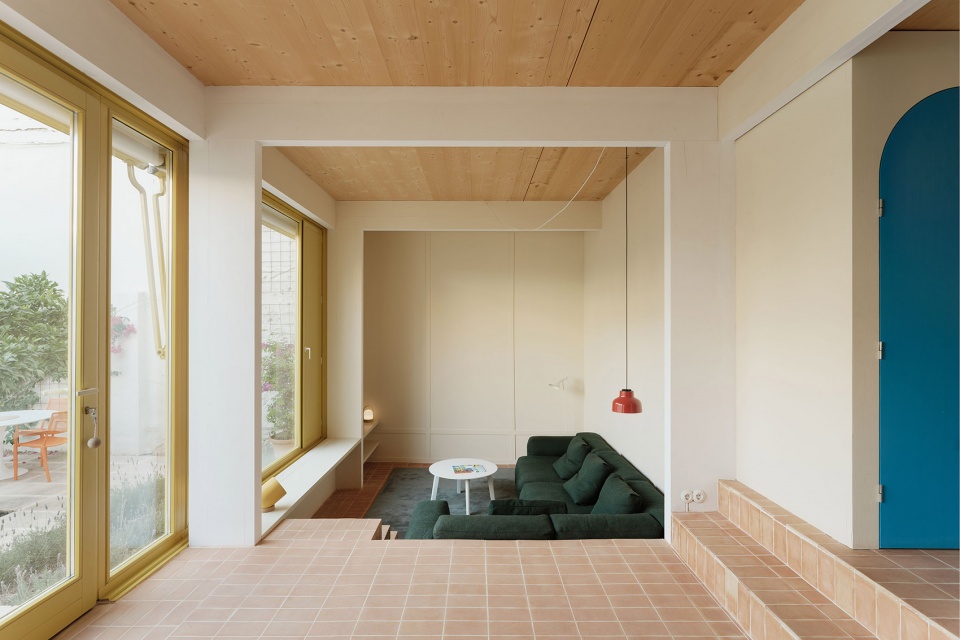 split house by feina studio