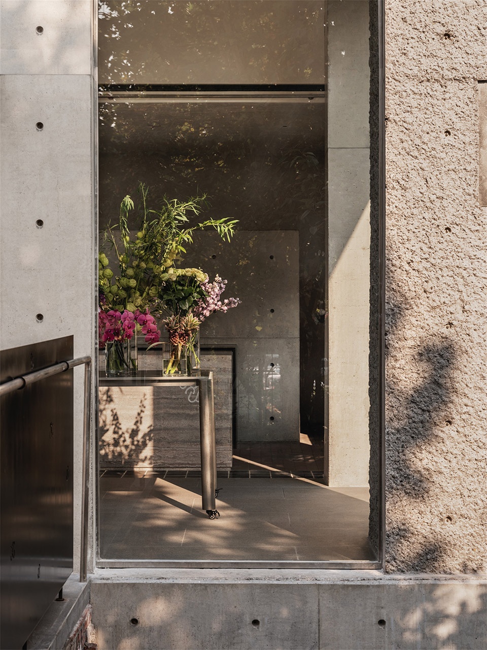 kuu florist by geemodesign