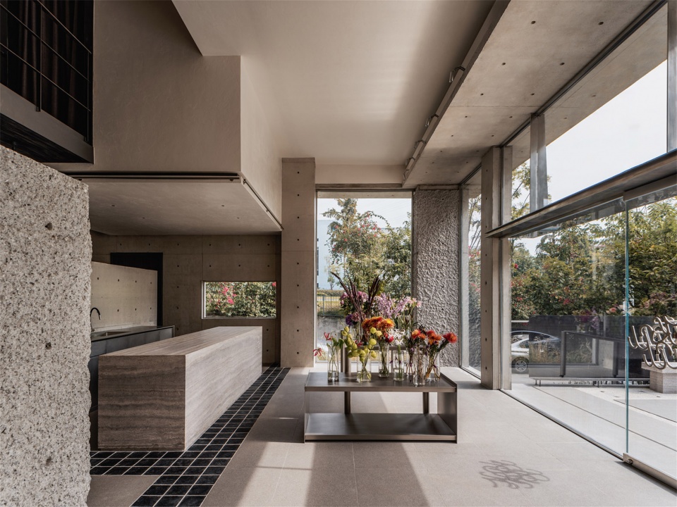 kuu florist by geemodesign
