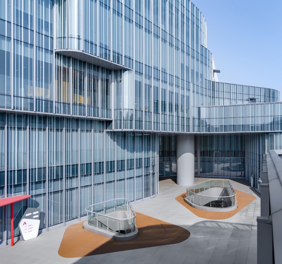 Aimer Suzhou Headquarters by Crossboundaries