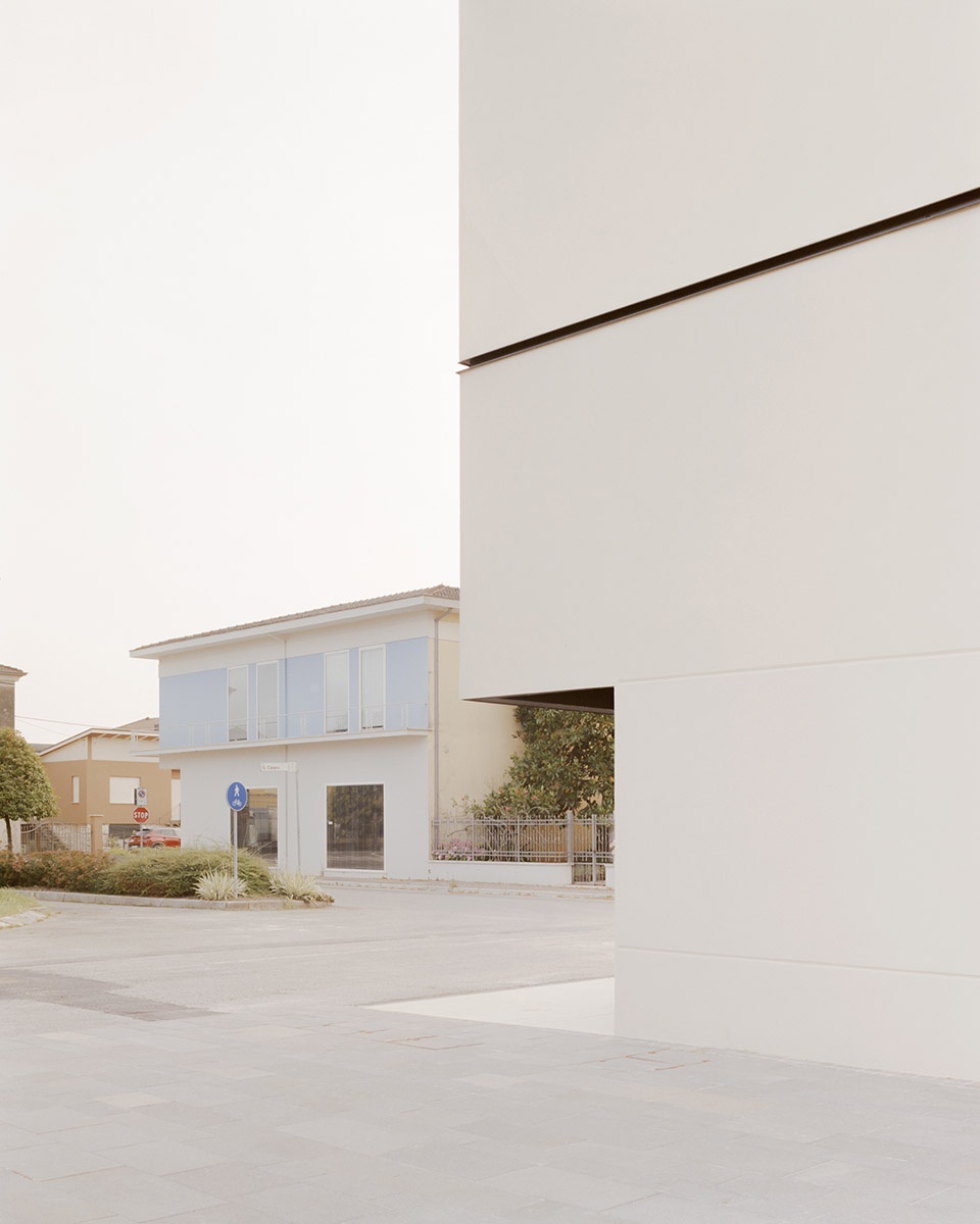 civic center by archiplanstudio