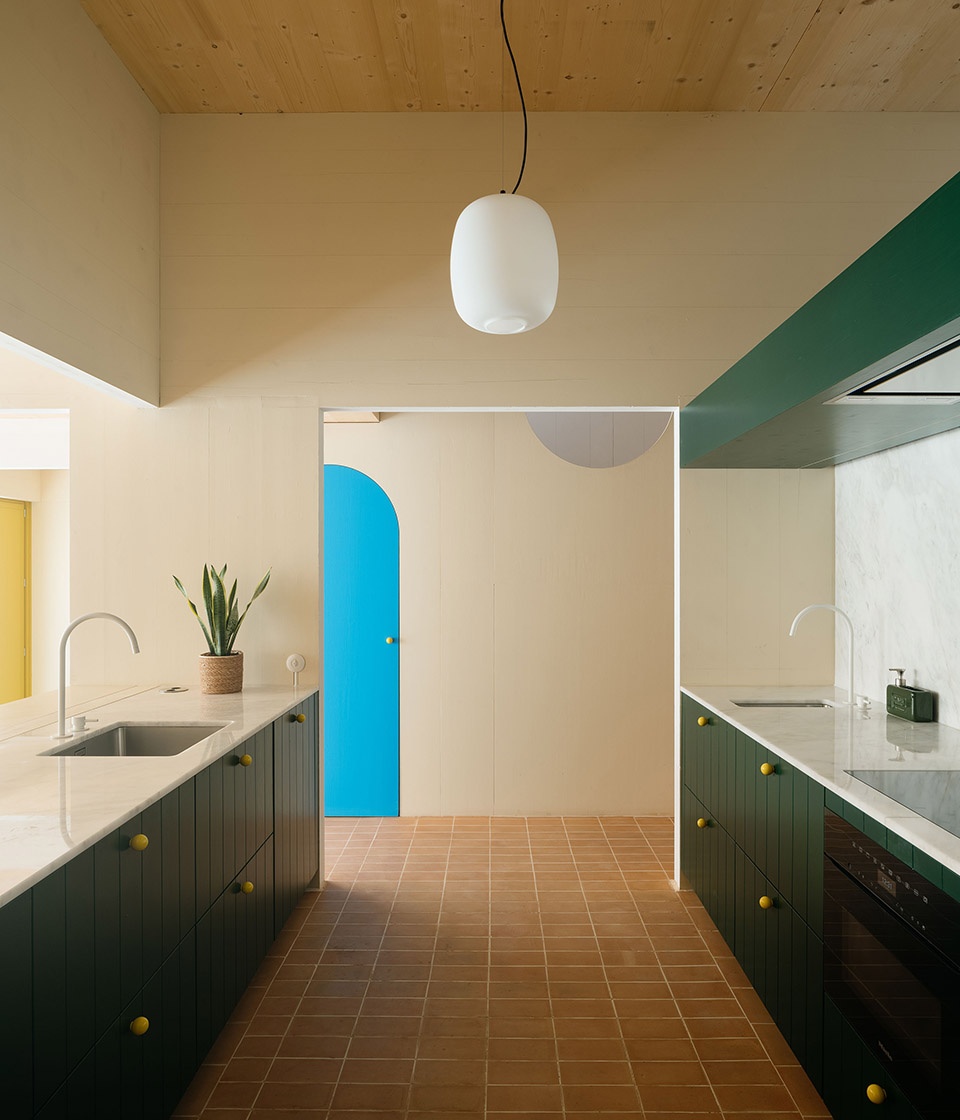 split house by feina studio