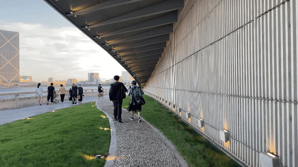 Pier One Dishui Lake by TM Studio