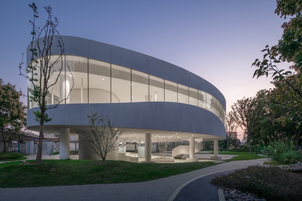 Learning Center at the Central Campus of University of Science and Technology of China by Heimat Architects