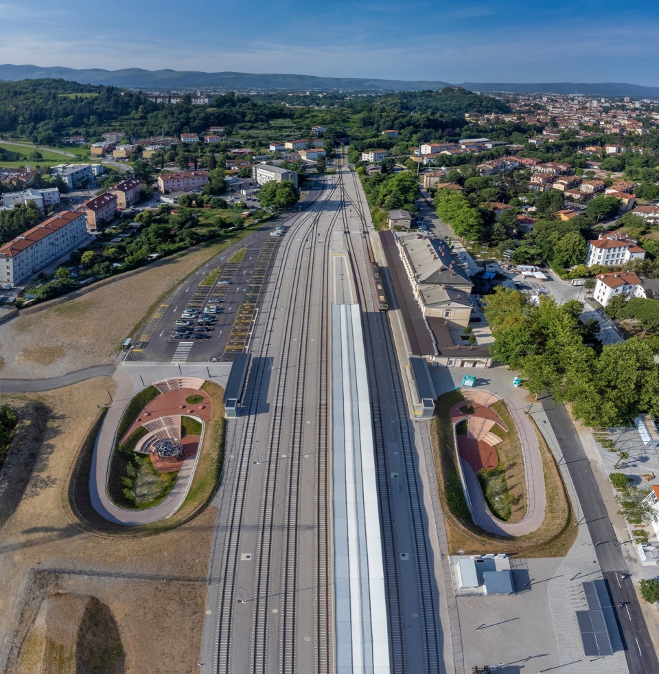 Nova Gorica Railway Station and Vrtaca Underpass SADAR VUGA