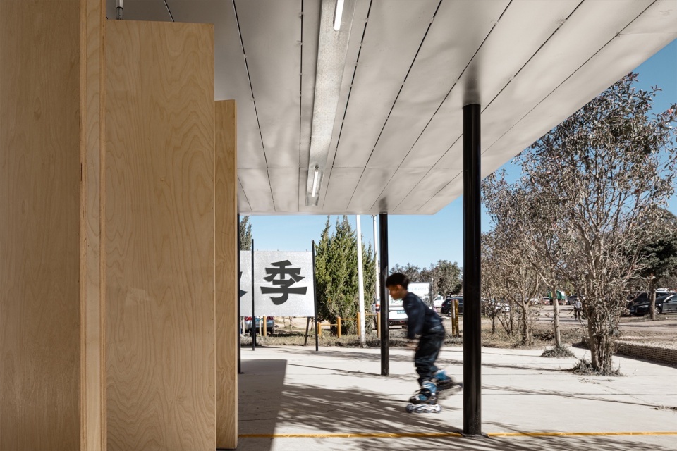 the Marquee Shed of the 2024 Dianchi Art Season by Someyoung Architects