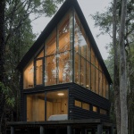 Calfuco Refuge by Tomas de Iruarrizaga