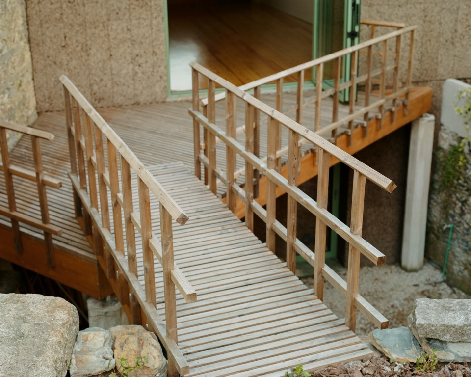 HOUSE IN VALONGO Atelier Local