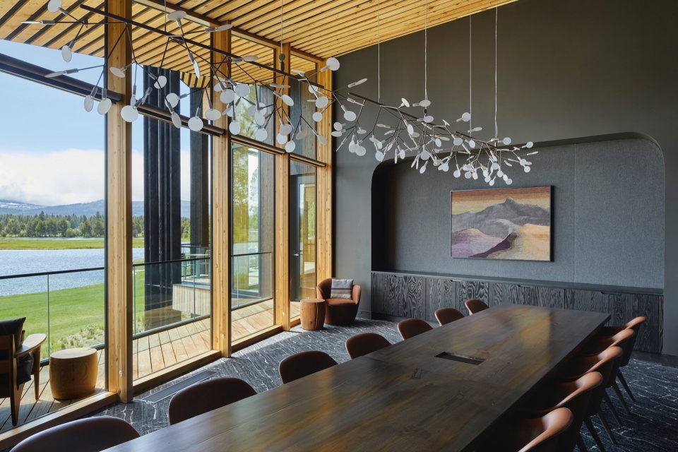 Black Butte Ranch Lodge by Hacker