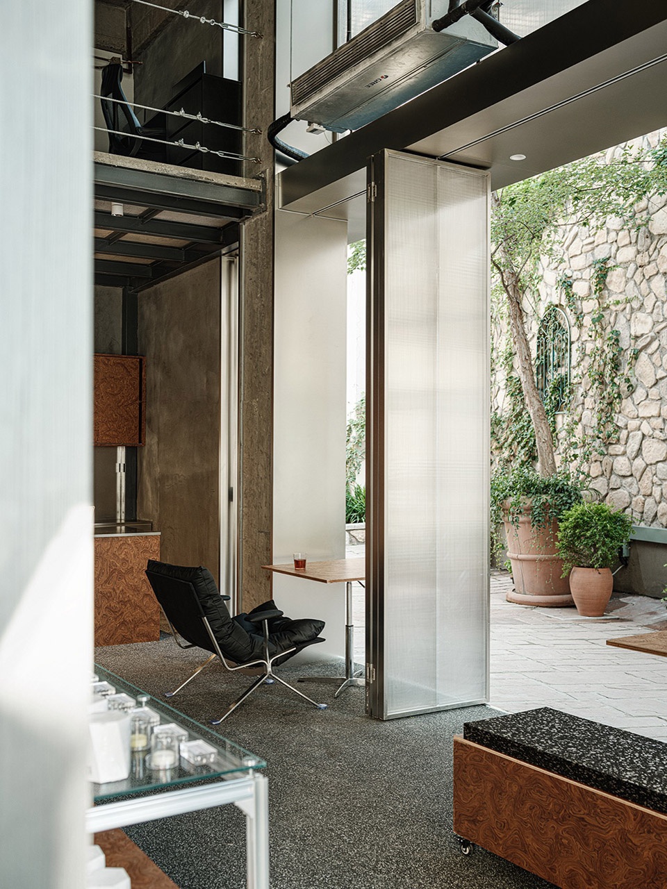 YARDYARDYARD Store by CreativeStudioY