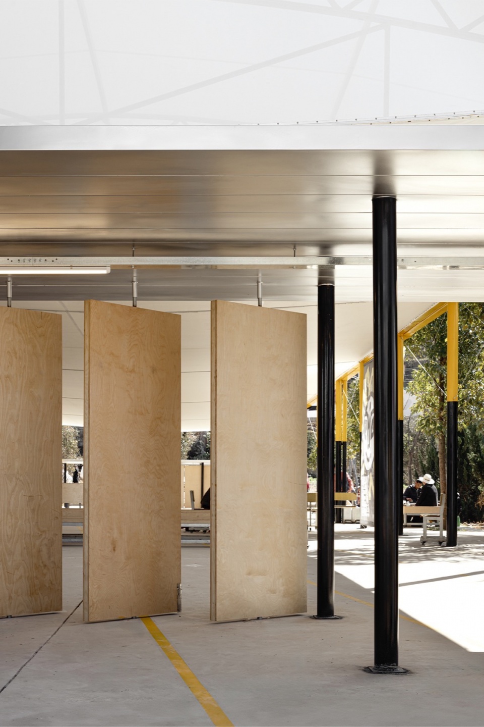 the Marquee Shed of the 2024 Dianchi Art Season by Someyoung Architects