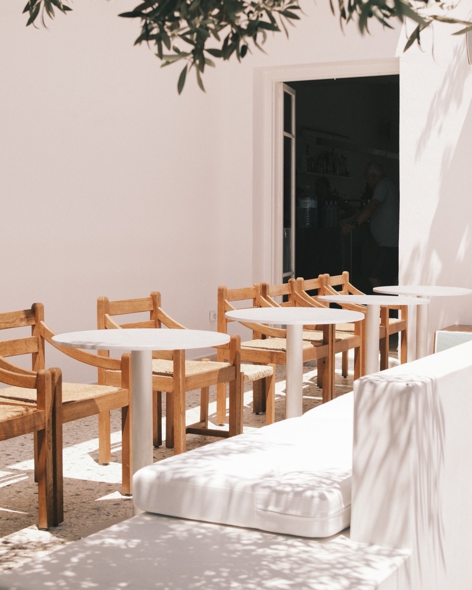 1OAM apotheke by Studio Andrew Trotter Eva Papadaki