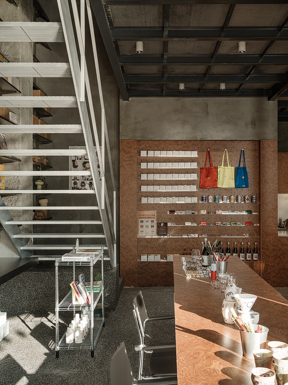 YARDYARDYARD Store by CreativeStudioY