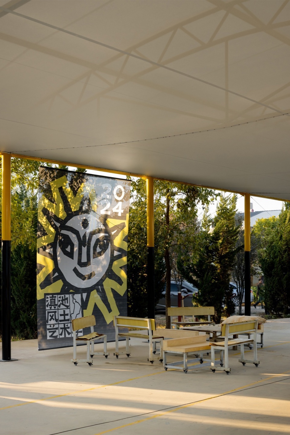 the Marquee Shed of the 2024 Dianchi Art Season by Someyoung Architects