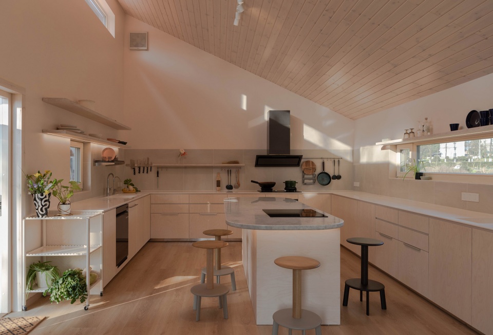jiangshan timber retreat by nota architects