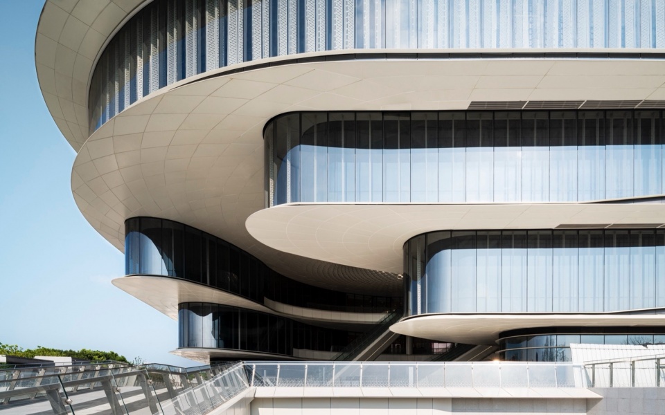 Suzhou Wujiang Songling Avenue Bus Terminal