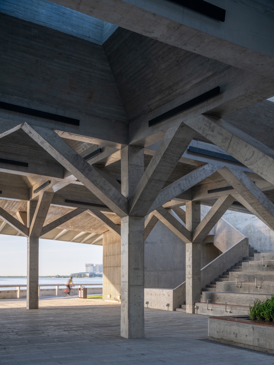 Pier One Dishui Lake by TM Studio