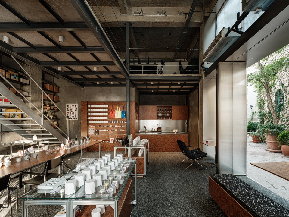 YARDYARDYARD Store by CreativeStudioY