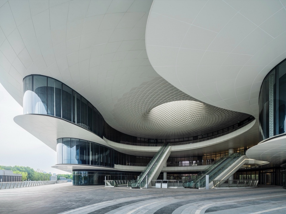 Suzhou Wujiang Songling Avenue Bus Terminal