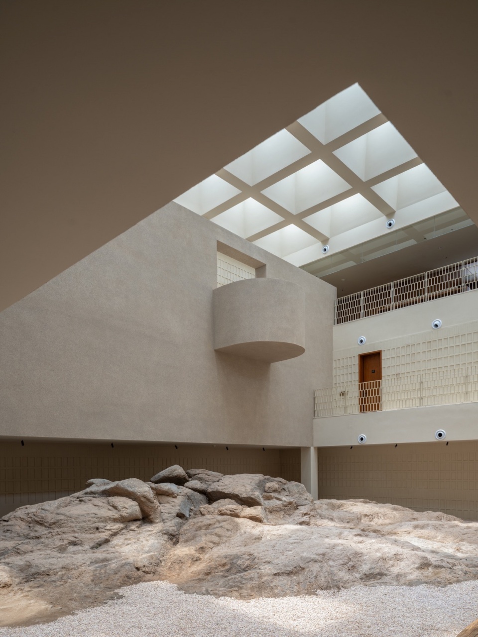 Lost Villa Huanglong Island Lighthouse Hotel by WJ STUDIO