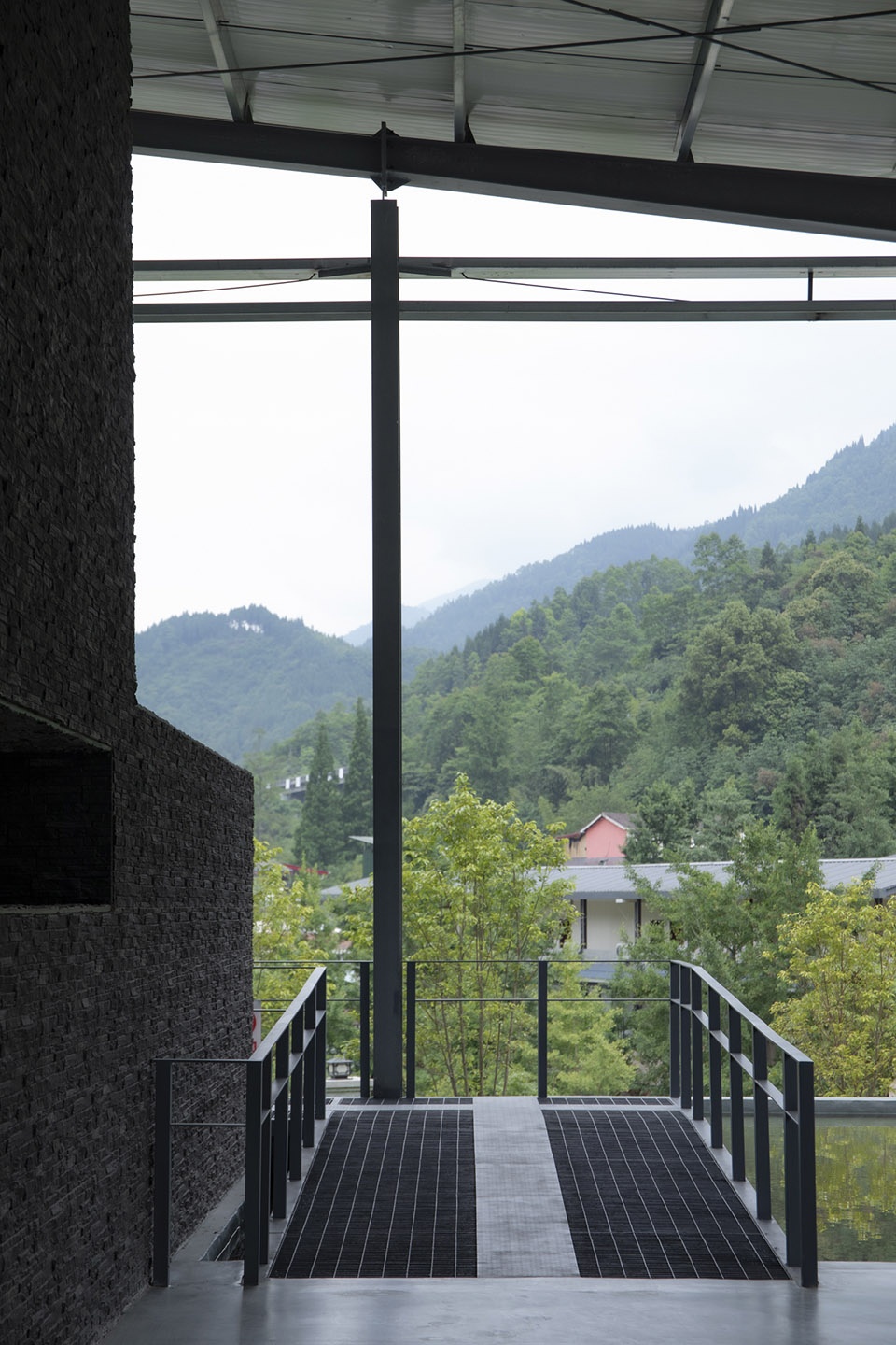 memorial exhibition hall by atelier haode