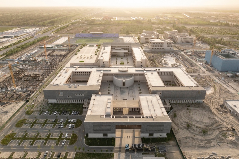 Tiemenguan Huashan High School by Jiangsu Provincial Zhongrui East China Institute of Architectural Design and Research Co Ltd Qurui Shan...
