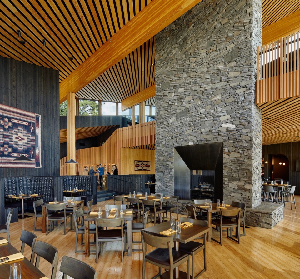Black Butte Ranch Lodge by Hacker