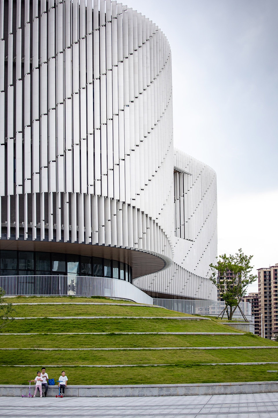 阳江市综合文化中心/ 华南理工大学建筑设计研究院有限公司+ 一方设计