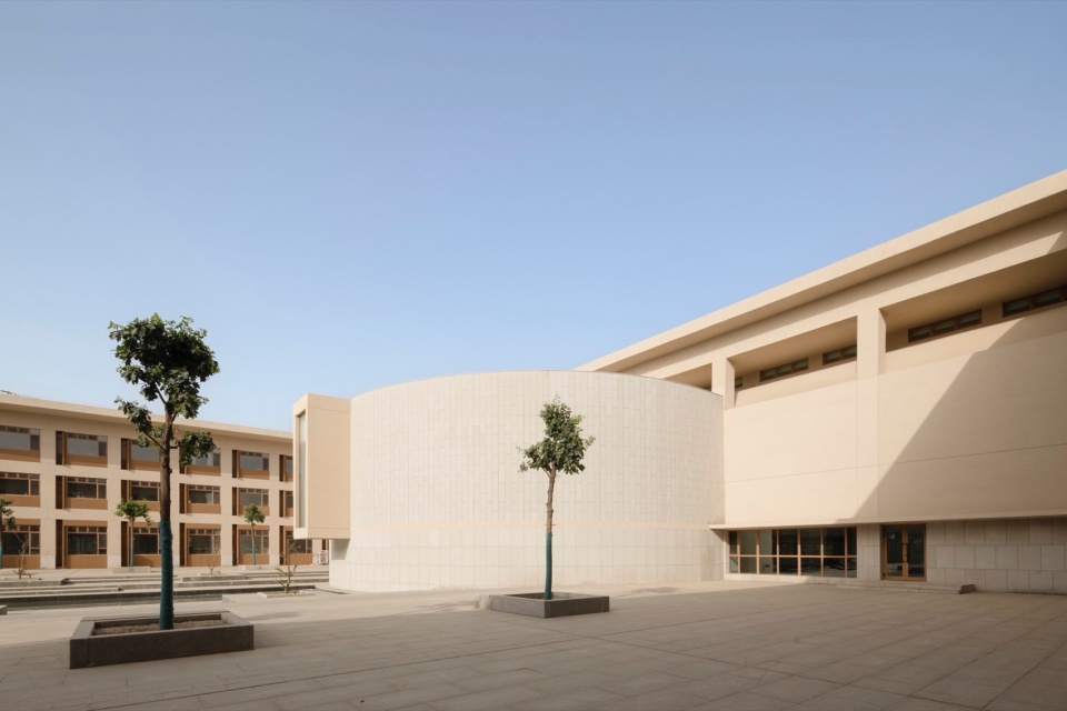 Tiemenguan Huashan High School by Jiangsu Provincial Zhongrui East China Institute of Architectural Design and Research Co Ltd Qurui Shan...