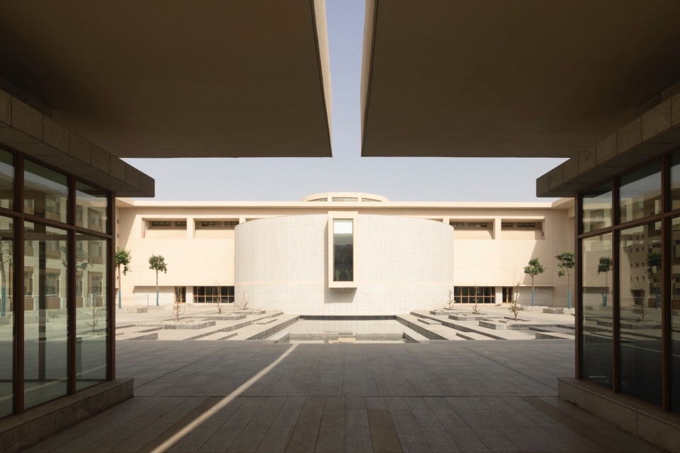 Tiemenguan Huashan High School by Jiangsu Provincial Zhongrui East China Institute of Architectural Design and Research Co Ltd Qurui Shan...