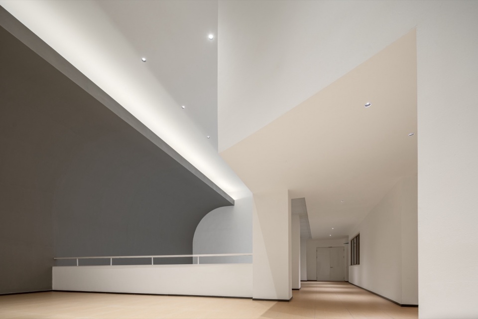 Tiemenguan Huashan High School by Jiangsu Provincial Zhongrui East China Institute of Architectural Design and Research Co Ltd Qurui Shan...
