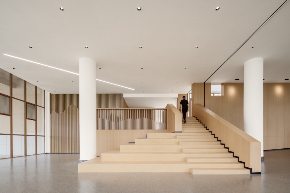 Tiemenguan Huashan High School by Jiangsu Provincial Zhongrui East China Institute of Architectural Design and Research Co Ltd Qurui Shan...