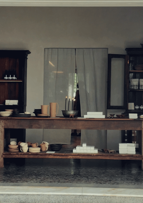 OAM apotheke by Studio Andrew Trotter Eva Papadaki02