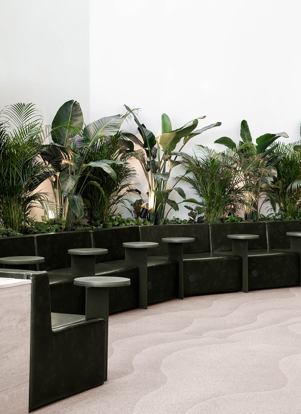 Aspire Westjet garden – by MRDK – Photos © David Dworkind 12