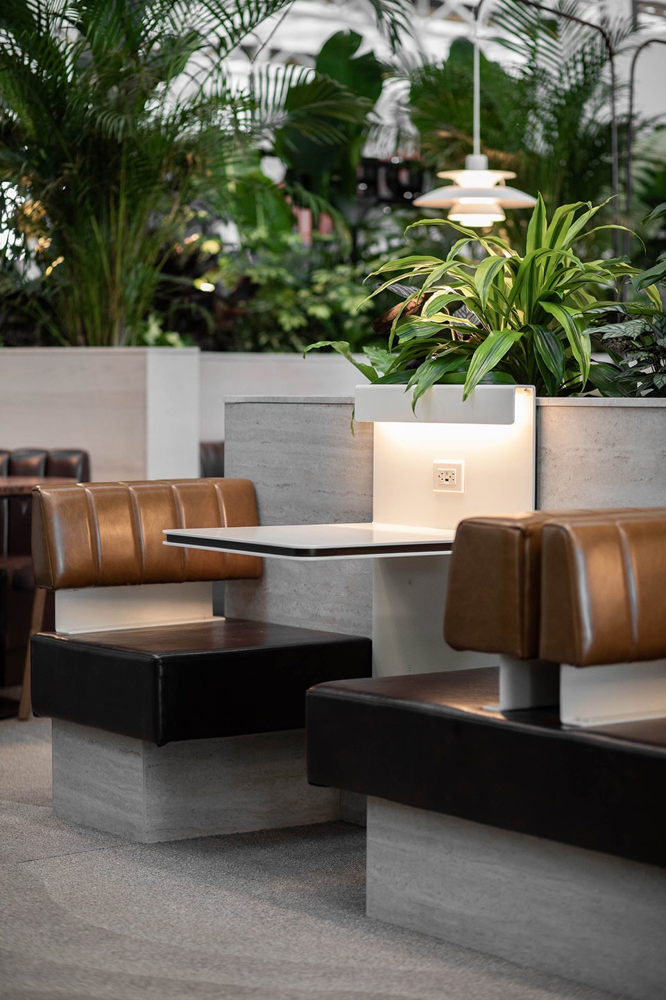 Aspire Westjet garden – by MRDK – Photos © David Dworkind 14