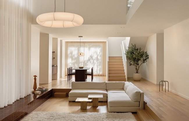 Montpellier House by Vives St-Laurent
